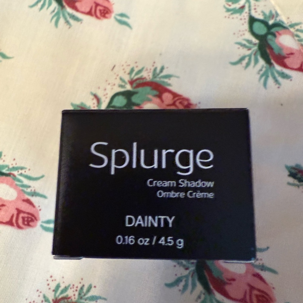Younique Splurge Cream Shadow - Dainty